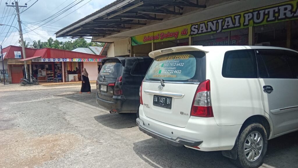 Travel Bukittinggi Pekanbaru