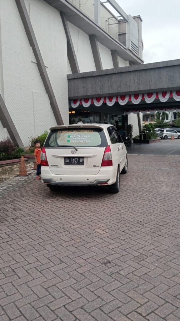Penjemputan Penumpang Di Hotel